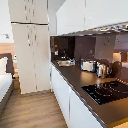 Le Roi Aparthotel 3*