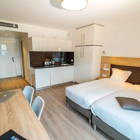 Le Roi Aparthotel 3*