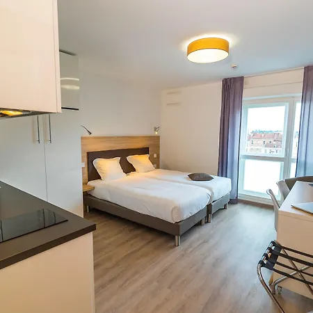 Le Roi Aparthotel 3*