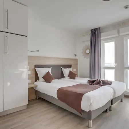 Le Roi Aparthotel 3*