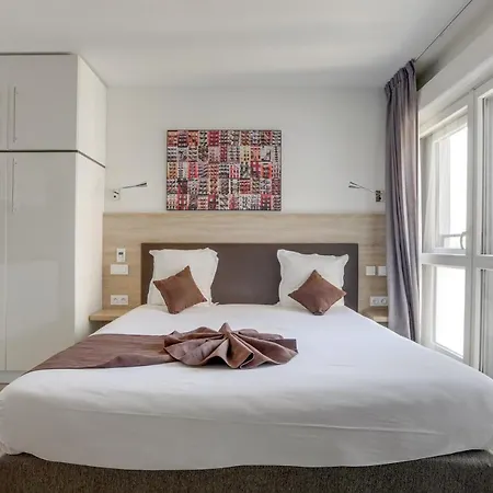 Aparthotel Le Roi 3*