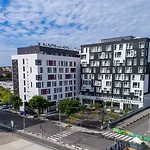 - Aparthotel 3*