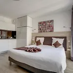 - Aparthotel Choisy-le-Roi