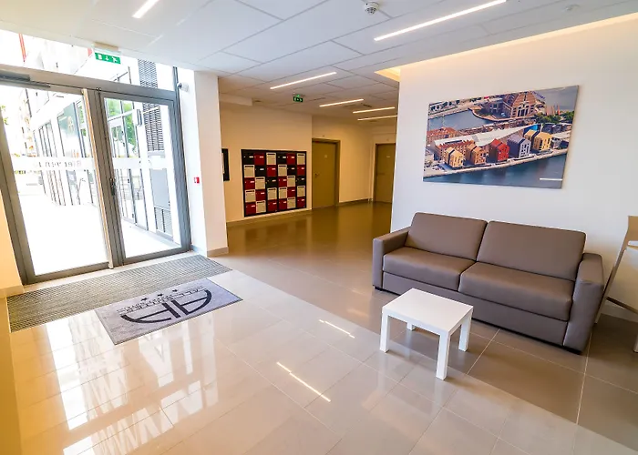 - 公寓式酒店 3*